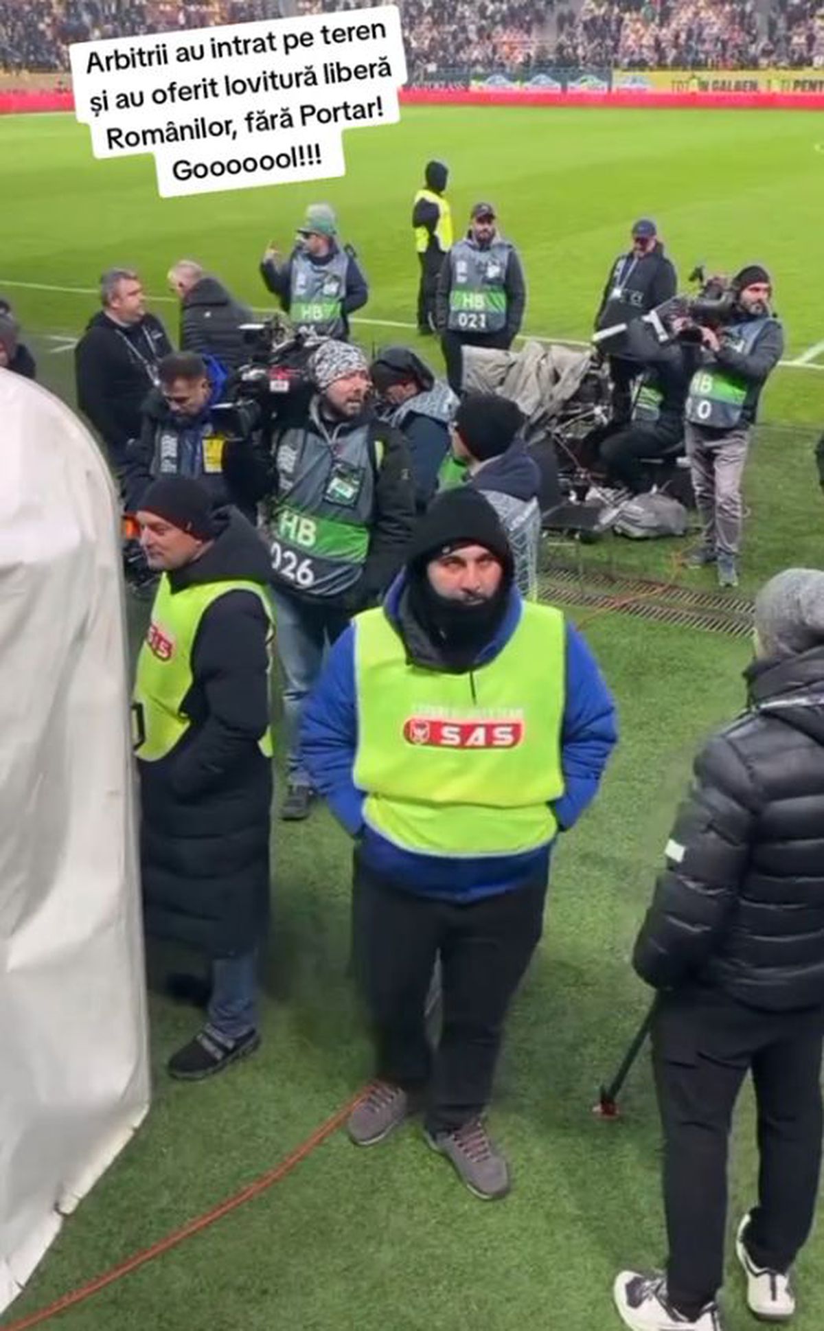 Cele mai tari glume, după ce România - Kosovo a fost abandonat » Ianis Hagi și Denis Alibec au devenit „eroi”