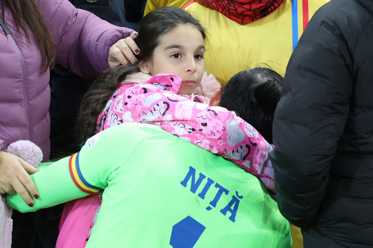 Imagini IMPRESIONANTE pe Arena Națională! Momente unice cu Florin Niță alături de cei doi copii ai săi: „Simțim presiunea unei țări, a milioanelor de suporteri”