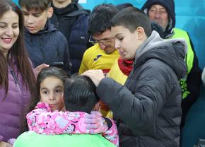 Imagini IMPRESIONANTE pe Arena Națională! Momente unice cu Florin Niță alături de cei doi copii ai săi: „Simțim presiunea unei țări, a milioanelor de suporteri”