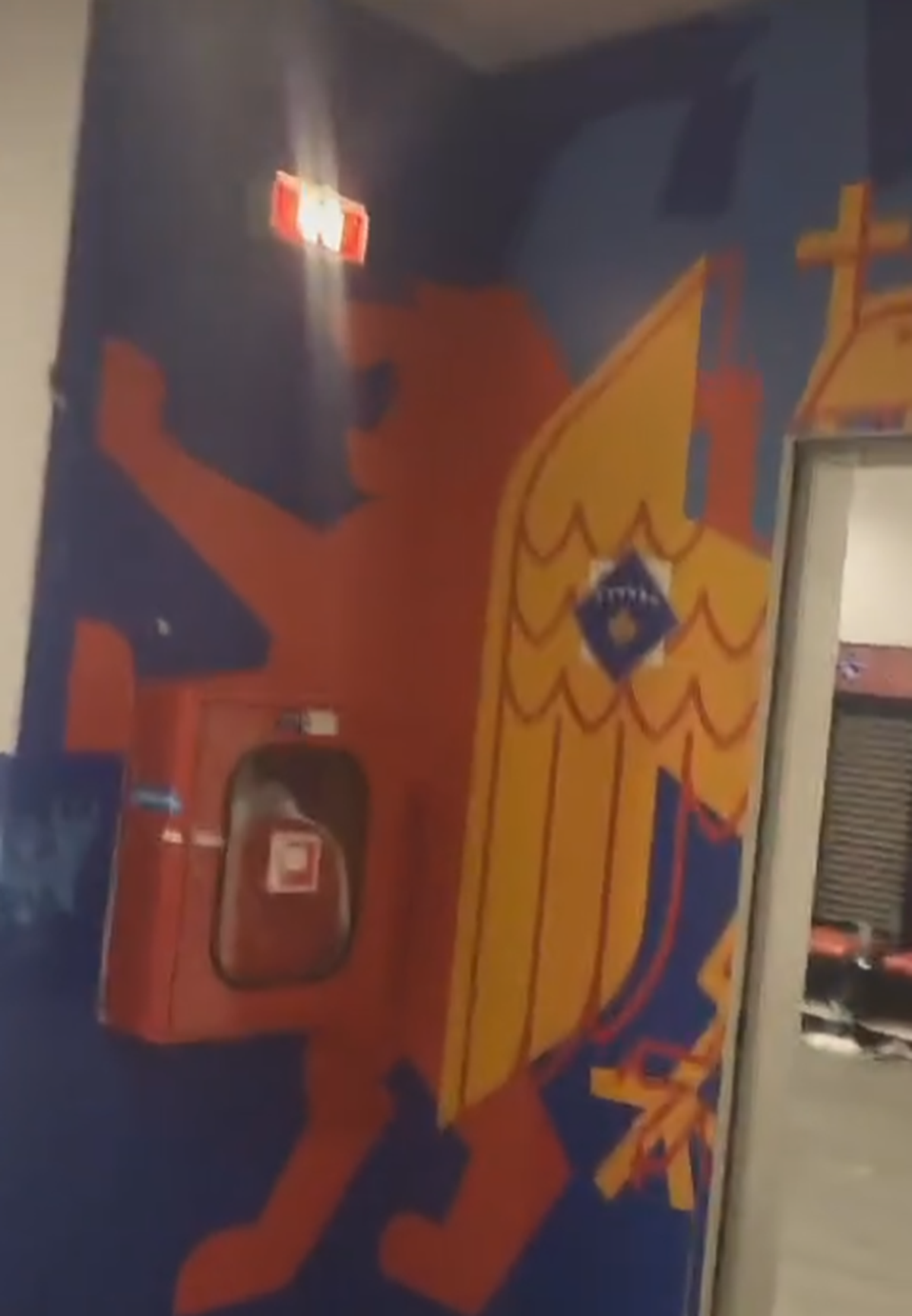 Vestiarul de pe Arena Națională vs. Vestiarul de la Priștina