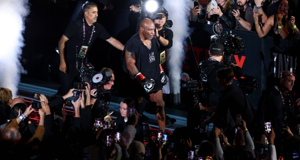 A pariat 355.000 de dolari pe meciul Mike Tyson - Jake Paul, dar n-a nimerit pronosticul