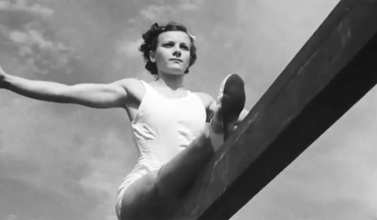 Leni Riefenstahl. Fotografă, actriță, dansatoare și regizoare de film, deschizătoare de drumuri în cinematografie