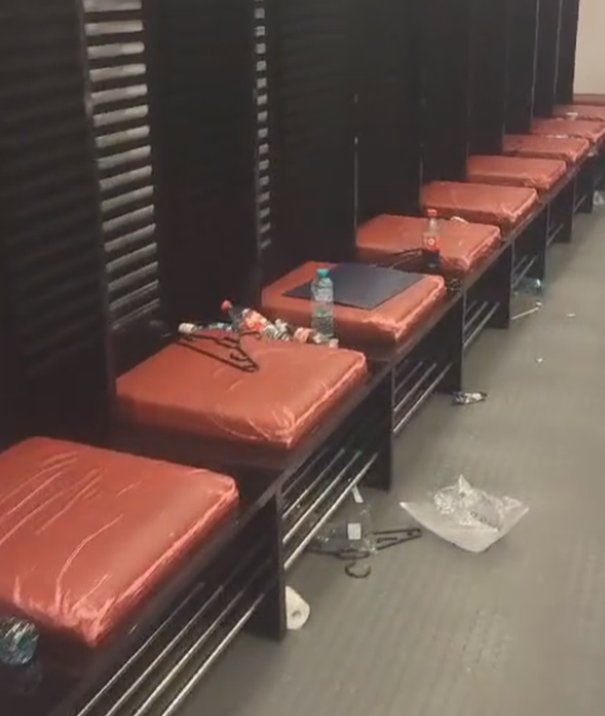 Sârbii au transmis un mesaj tăios, după ce au văzut dezastrul lăsat de Kosovo în vestiar: „Horror! Cântecele i-au rănit, dar ...”