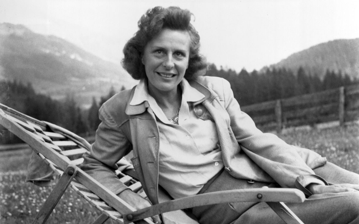 Leni Riefenstahl. Fotografă, actriță, dansatoare și regizoare de film, deschizătoare de drumuri în cinematografie