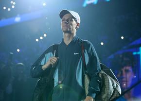 Jannik Sinner și Alexander Zverev pornesc drept favoriți pentru calificarea în ultimul act la ATP Finals