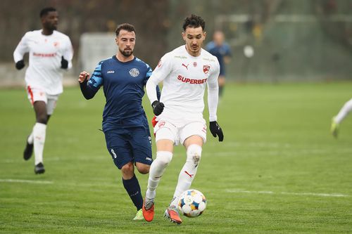 Dinamo, umilită de Metaloglobus într-un amical la Săftica