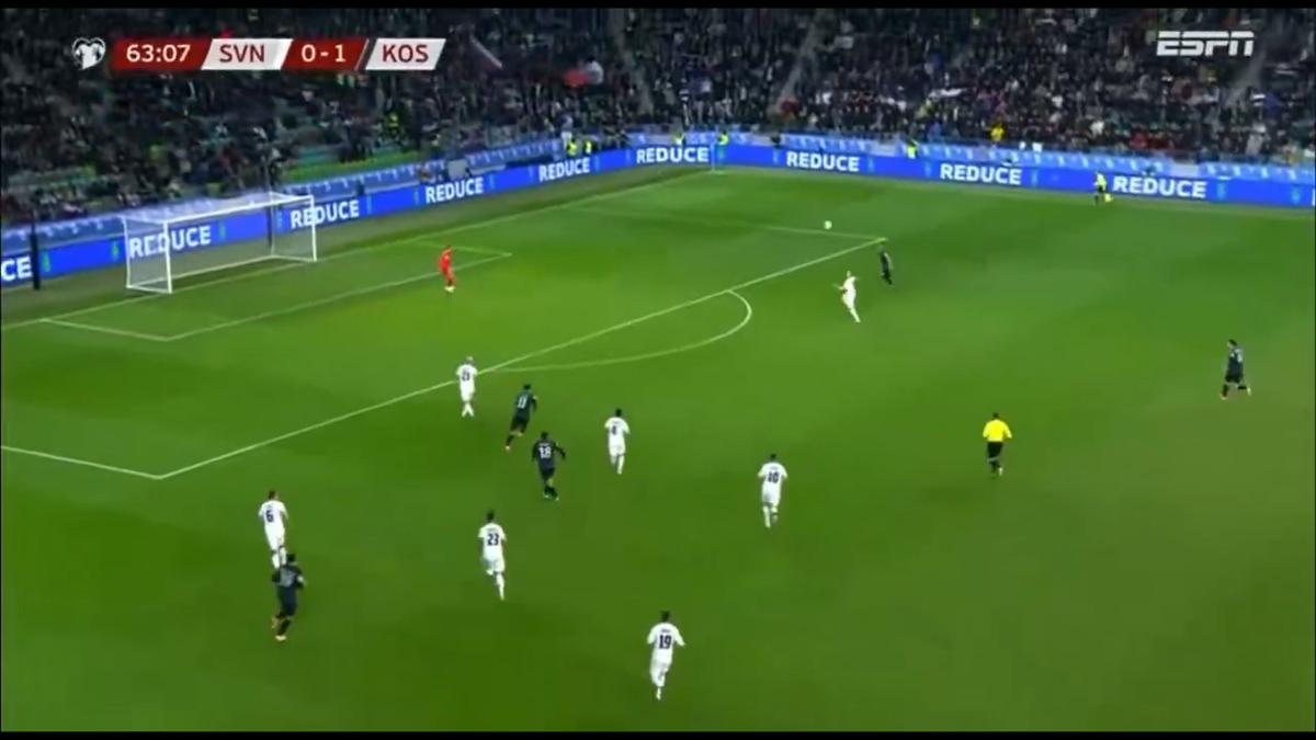 Ce autogol în preliminariile Campionatului Mondial: și-a învins propriul portar cu o execuție „superbă” de la 20 de metri