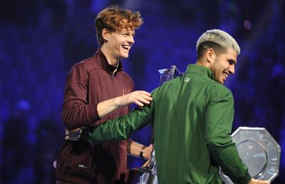 Alcaraz și Sinner, schimb de complimente după finala de la Turneul Campionilor: „Sper să joc cât mai multe împotriva ta”