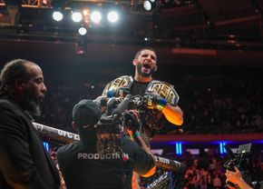 Islam Makhachev l-a învins pe Jack Della Maddalena și continuă să bată recorduri: campion în două divizii, a egalat cea mai lungă serie de victorii în UFC