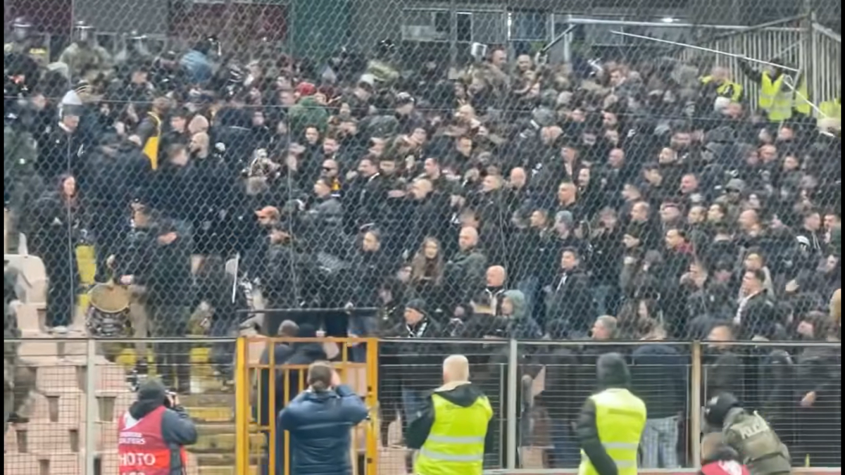 Fanii români au fost bătuți de Armată în Bosnia // foto: captură oslobodjenje.ba