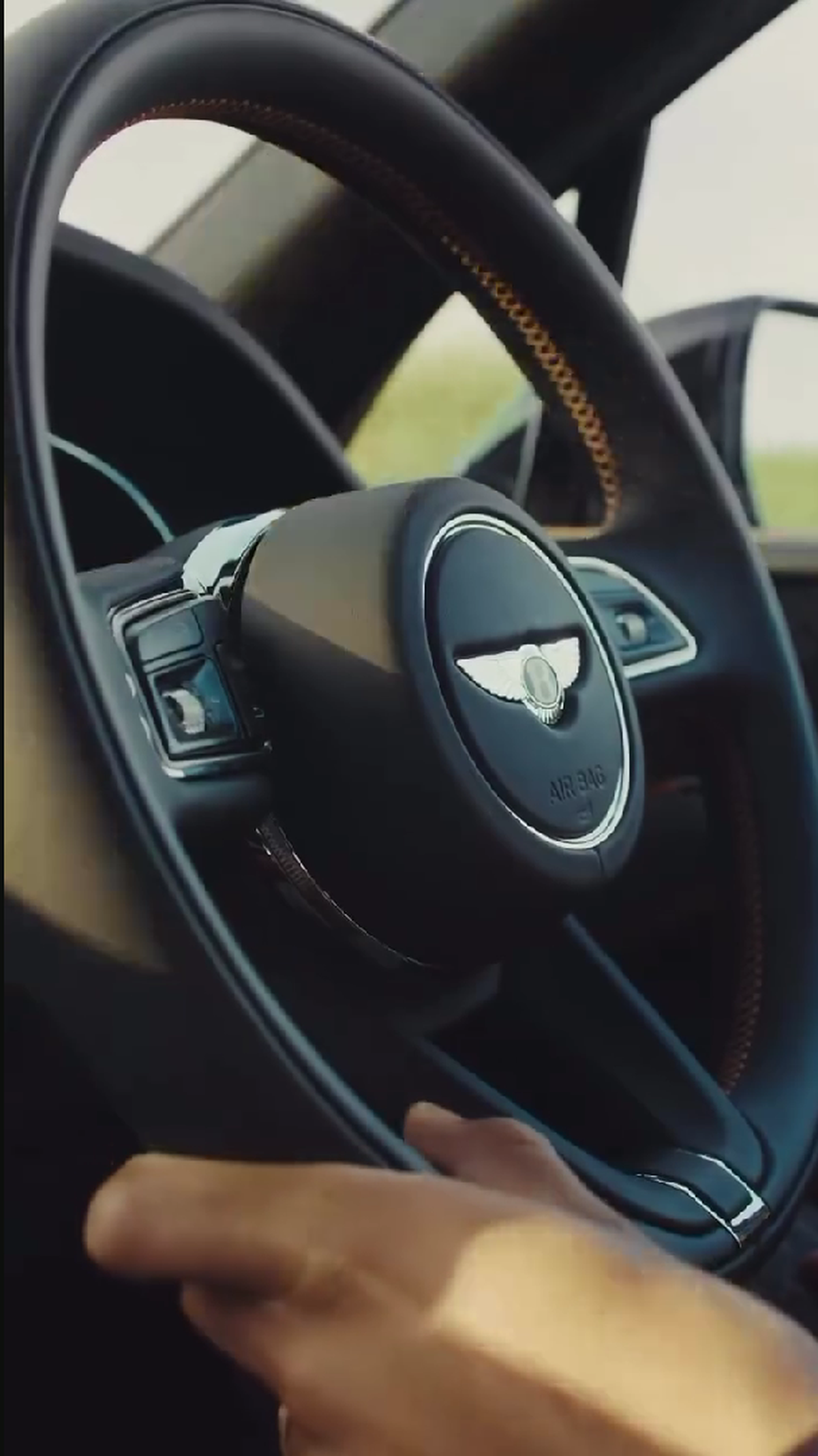 Masina oferită de Gakpo tatălui său