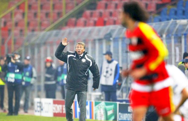 CFR CLUJ - FC SEVILLA // Dobrin i-a scos acum 53 de ani, Dan Petrescu i-a învins cu Urziceni » Cum arată palmaresul echipelor românești cu FC Sevilla