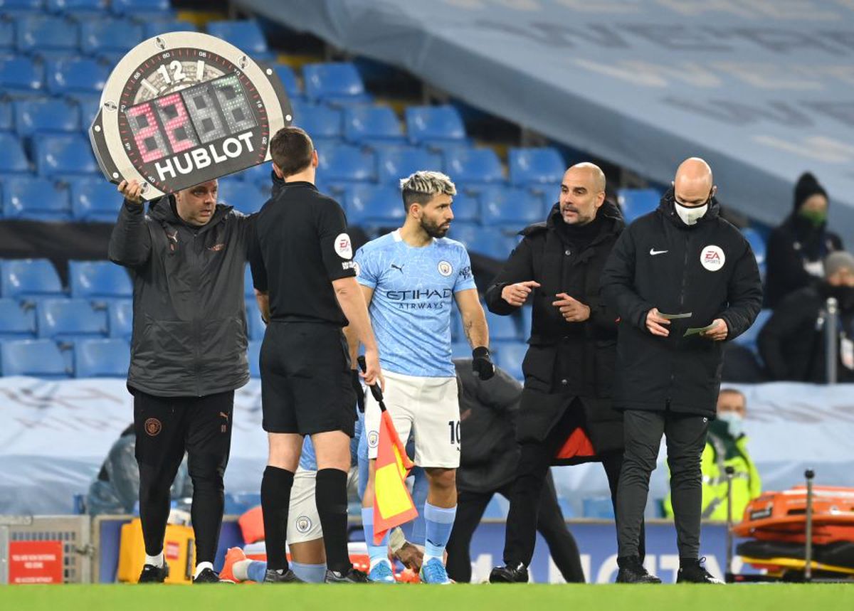 Pep Guardiola, moment de disperare în Manchester City - WBA! L-a implorat pe arbitru să mai prelungească meciul