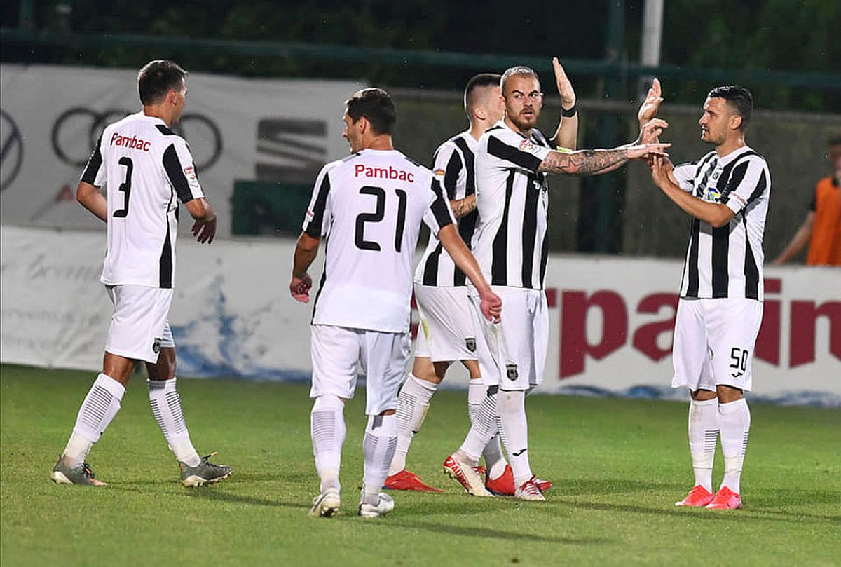 FCSB, avertizată după primul transfer făcut de Becali: „E conflictual! L-am schimbat și a început să urle și să vină agresiv spre mine”