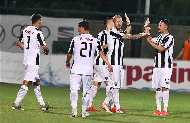 FCSB, avertizată după primul transfer făcut de Becali: „E conflictual! L-am schimbat și a început să urle și să vină agresiv spre mine”