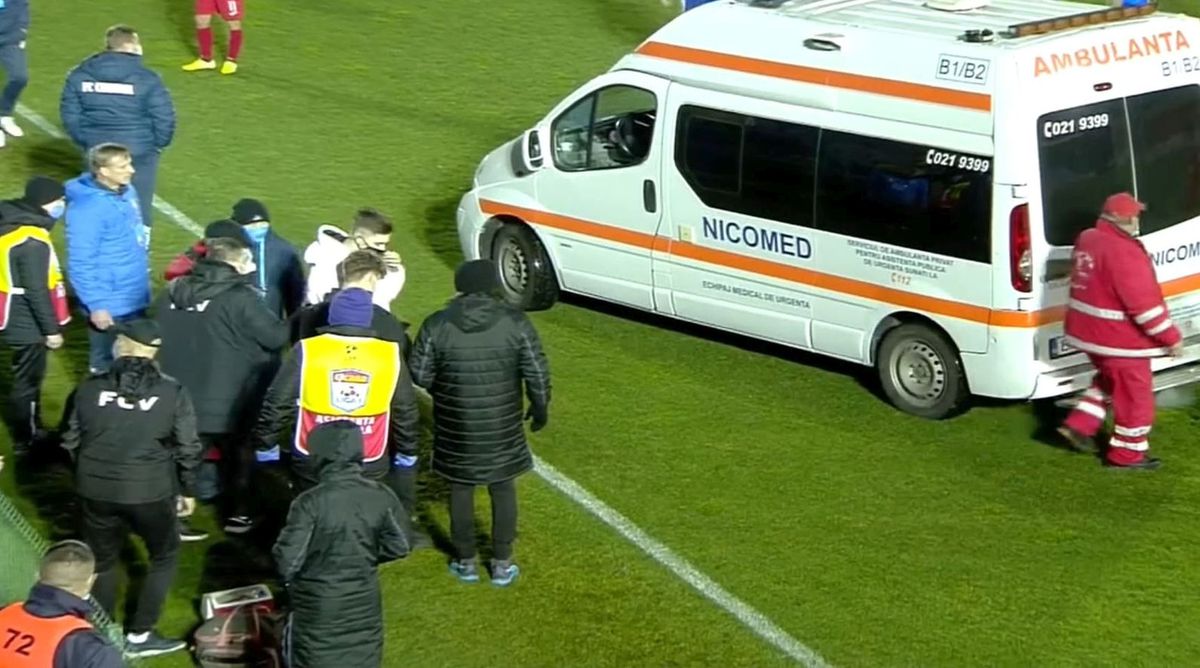 FOTO. Voluntari - Chindia, întrerupt în prima repriză! Un copil de mingi a avut nevoie de intervenția ambulanței