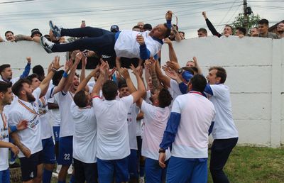 Decizii radicale în Liga 2 » O echipă a dat afară antrenorul și toți jucătorii!