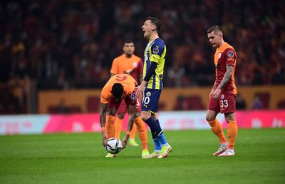 Trei stele căzătoare! Marile puteri ale Turciei sunt în cădere liberă