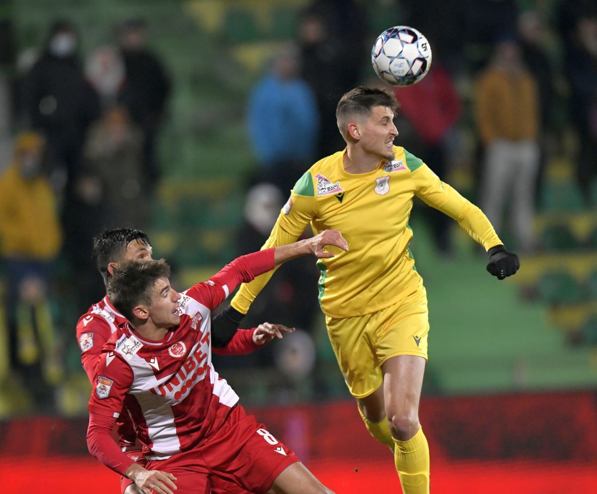 Ianis Zicu, scos din sărite de Dinamo: „E haotic tot ce se întâmplă acolo!”