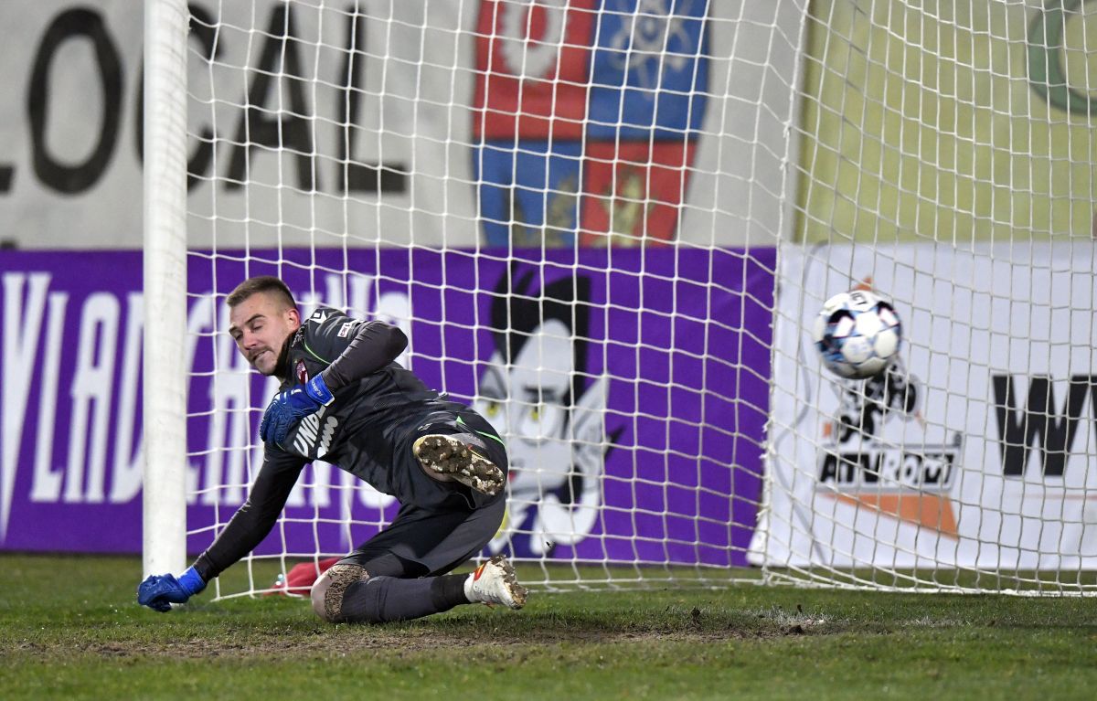 Ianis Zicu, scos din sărite de Dinamo: „E haotic tot ce se întâmplă acolo!”