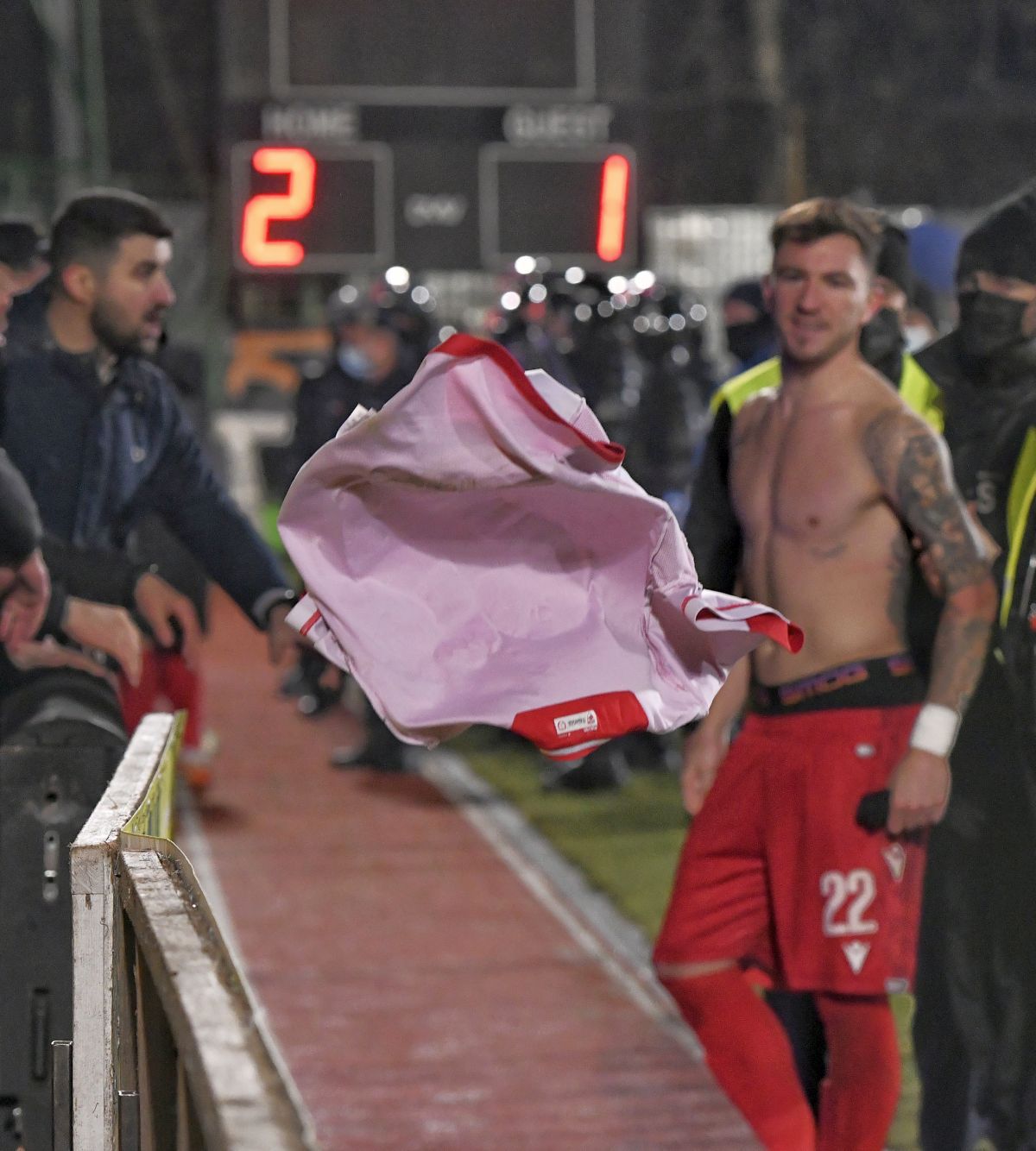 Ianis Zicu, scos din sărite de Dinamo: „E haotic tot ce se întâmplă acolo!”