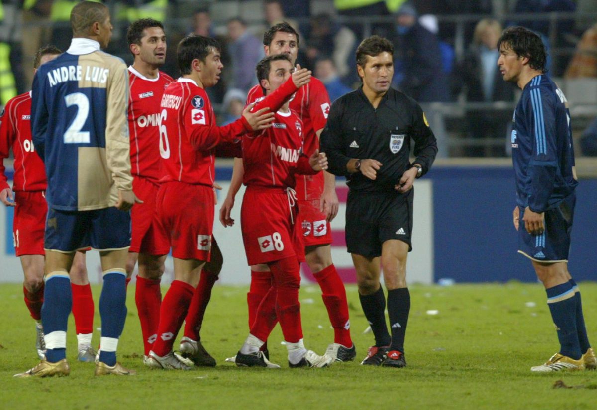 Dinamo - Olympique Marseille (decembrie 2005)