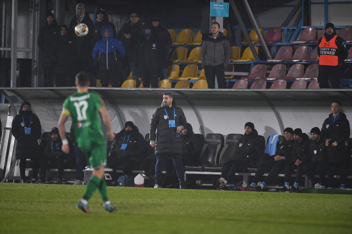 FC Voluntari - Farul 1-1 » A „plouat” cu ocazii și cu parade la Voluntari! Hagi riscă să „alunece” pe 2 până la finalul anului