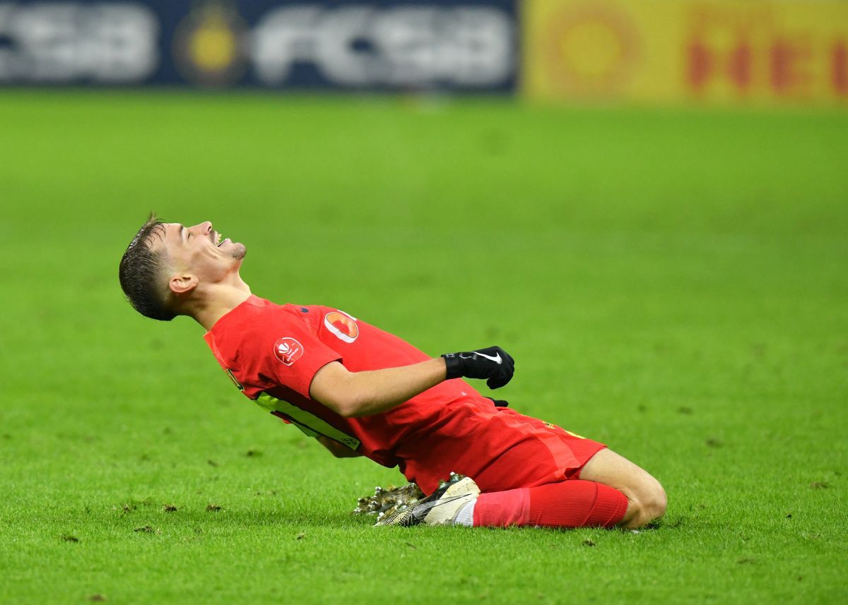 Se vede titlul?! 5 indicii că FCSB ar putea fi campioană la finalul sezonului » Punct cu punct, cum au devenit roș-albaștrii de neclintit