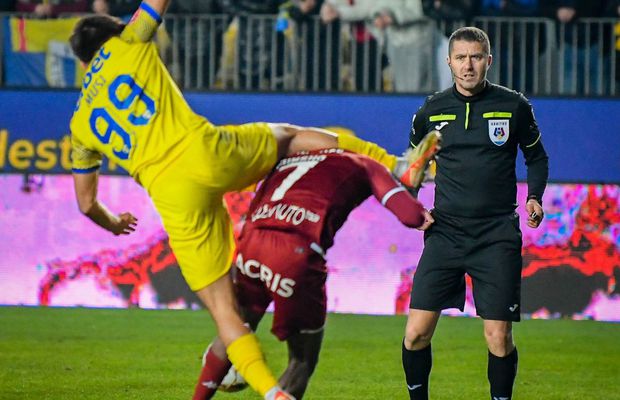 Daniel Niculae acuză o fază de arbitraj din Petrolul - Rapid: „Oricine poate greși, dar e deja prea mult!”