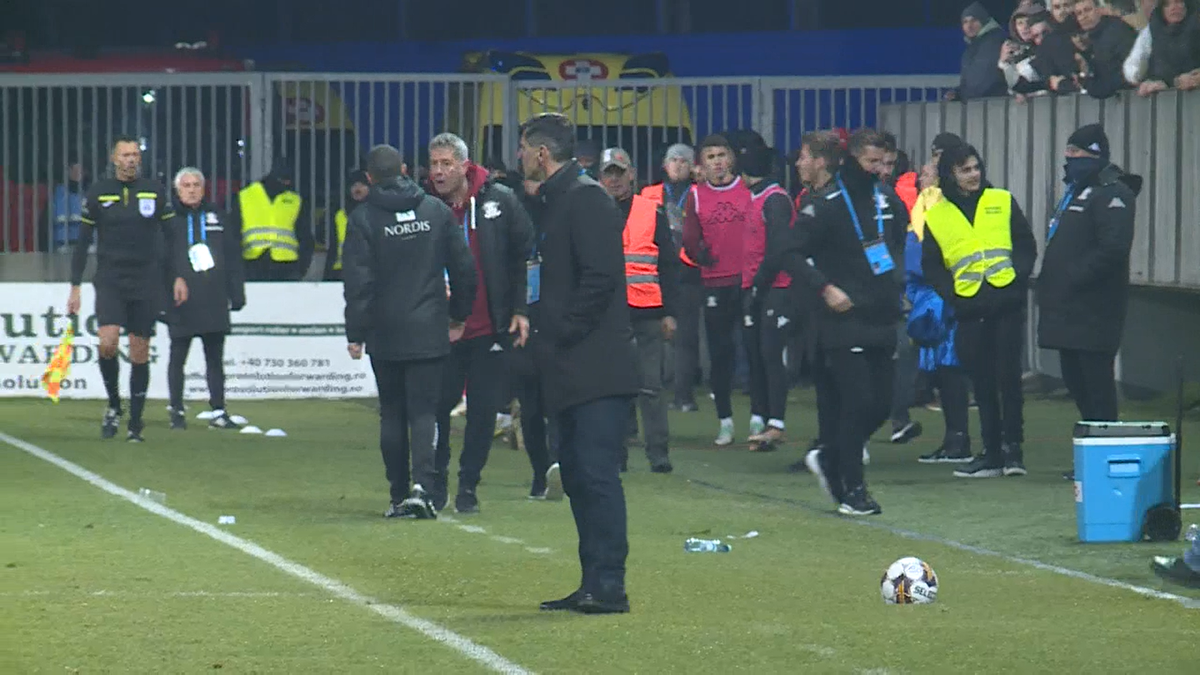 Nu s-a văzut la TV » Conflict deschis, cu Bergodi în prim-plan! Antrenorul a fost oprit cu greu