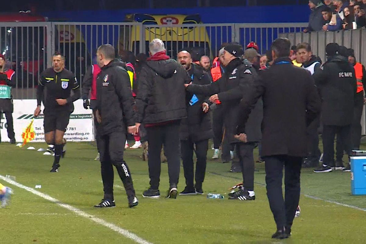 Nu s-a văzut la TV » Conflict deschis, cu Bergodi în prim-plan! Antrenorul a fost oprit cu greu