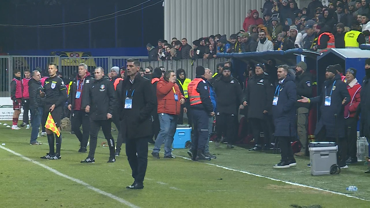 Nu s-a văzut la TV » Conflict deschis, cu Bergodi în prim-plan! Antrenorul a fost oprit cu greu