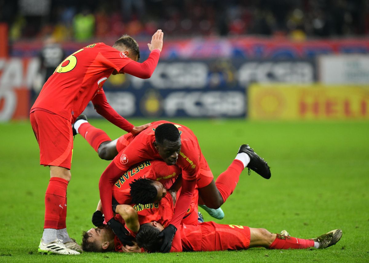 „Singur acasă” a demolat audiența în România! Avem cifrele de sâmbătă seară și știm câtă lume s-a uitat la FCSB - Hermannstadt