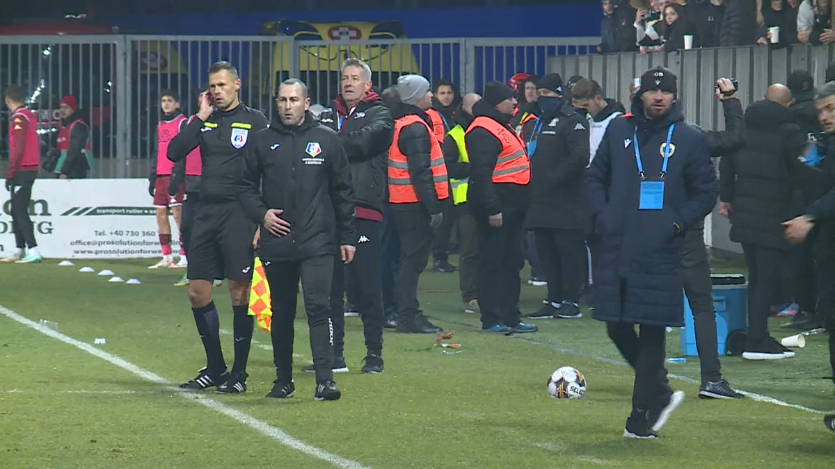 Nu s-a văzut la TV » Conflict deschis, cu Bergodi în prim-plan! Antrenorul a fost oprit cu greu