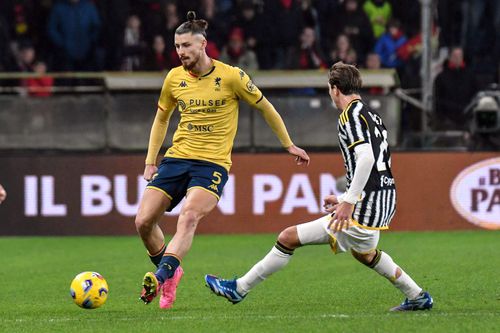 Radu Drăgușin, în meciul Juventus - Genoa/ foto: Imago Images