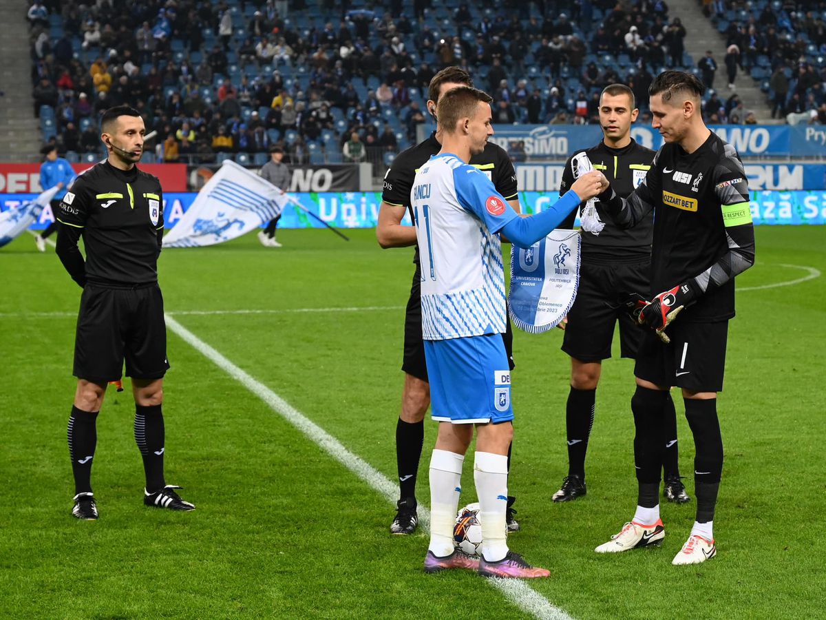 Cele mai spectaculoase imagini din Universitatea Craiova - Poli Iași