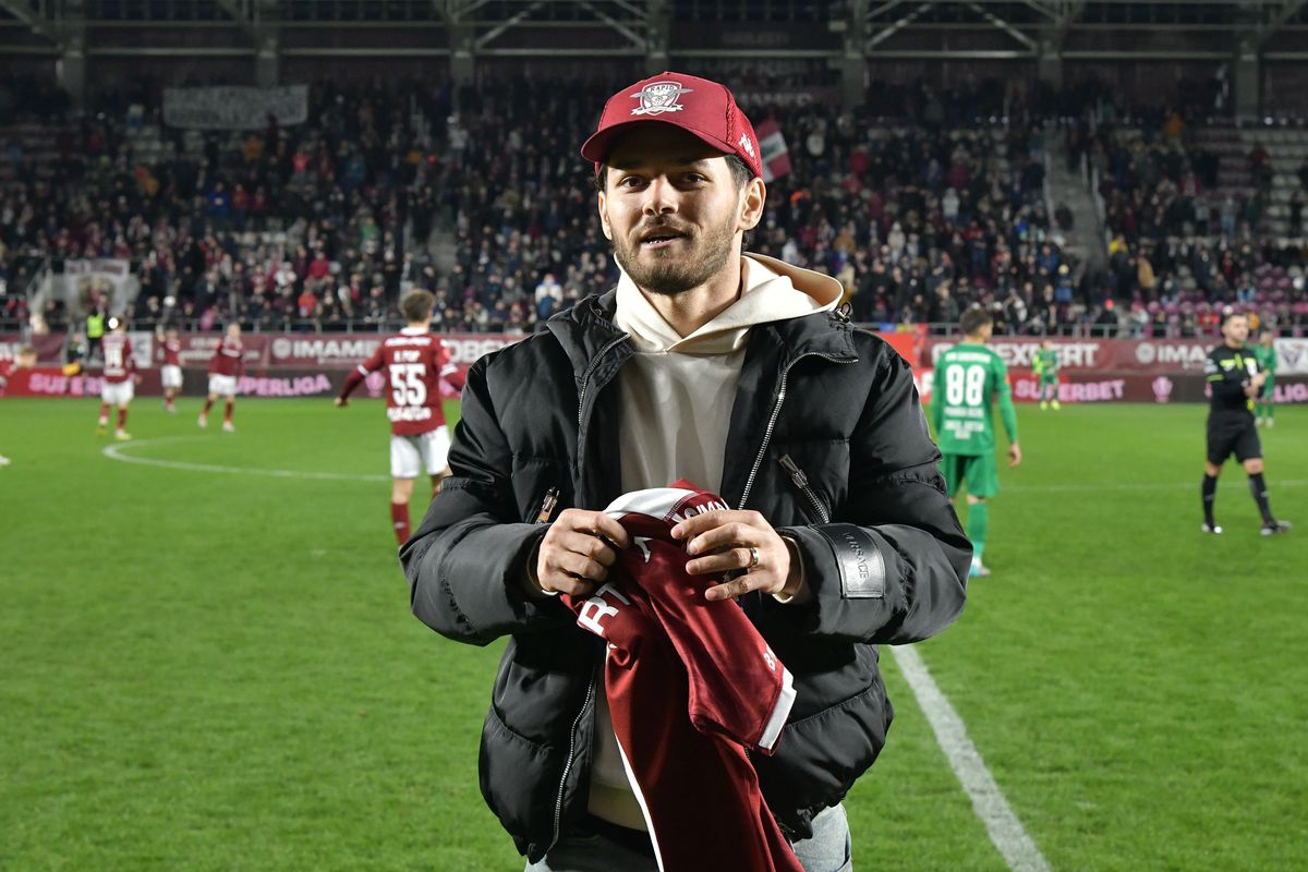 Primii 5 fotbaliști care ar putea face subiectul unor transferuri pe axa Genoa - Rapid » Vârful dorit de Gigi Becali și urmașul lui Memphis Depay