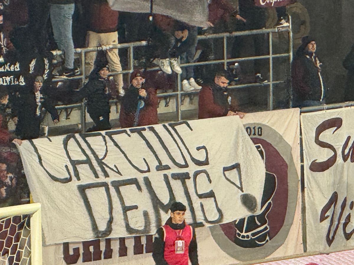 Fanii Rapidului, mesaje pentru Daniel Carciug