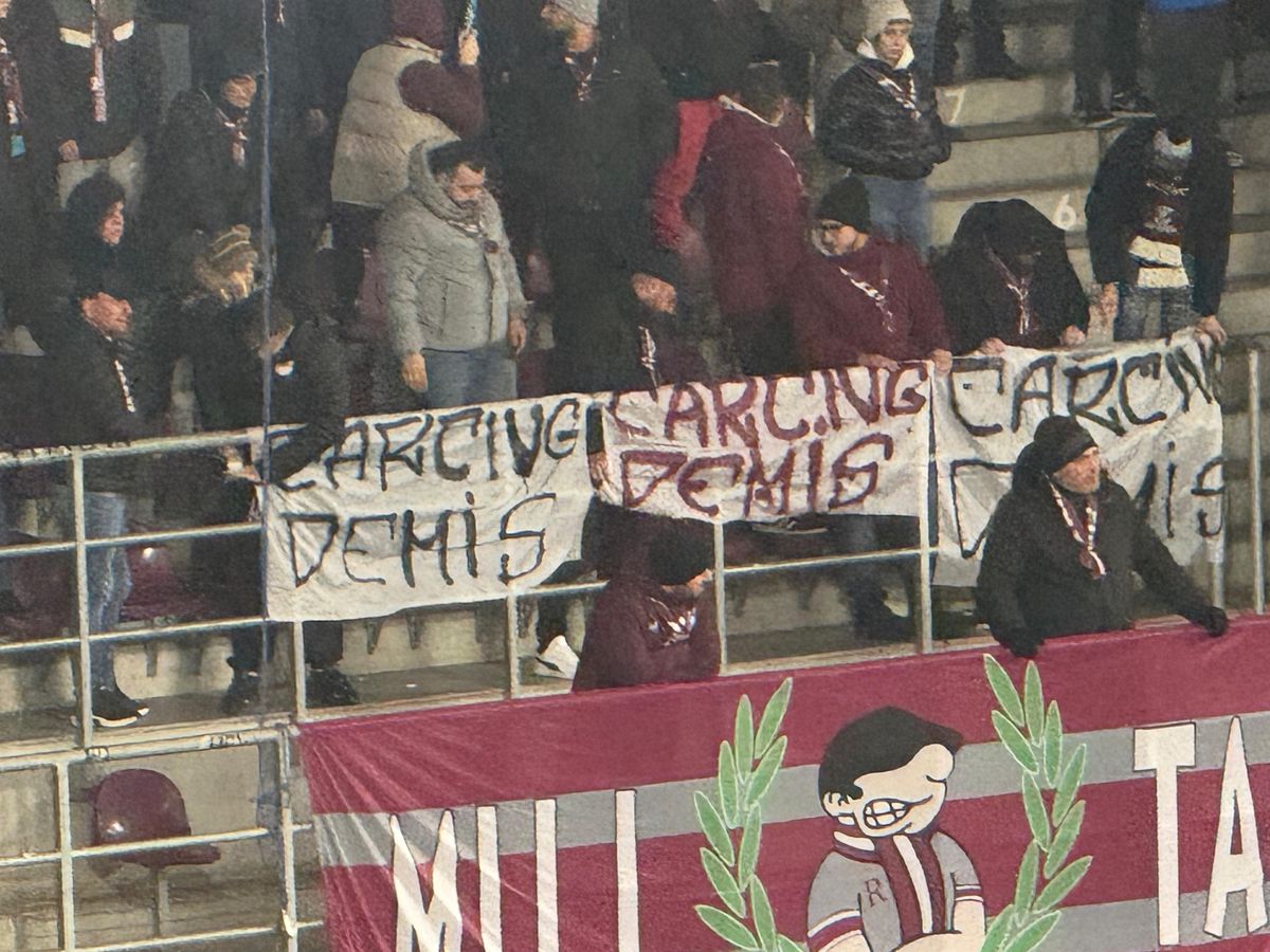 Fanii Rapidului, mesaje pentru Daniel Carciug