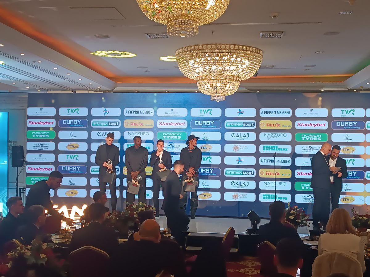 Ngezana, gest neașteptat pe scenă, la 24 de ore după ce Gigi Becali l-a acuzat că s-a dat lovit