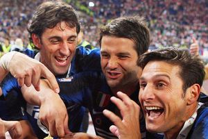 Legenda Javier Zanetti îl aplaudă pe Chivu: „Top class! Este fratele Triplei, mă bucur pentru ce a reușit la Inter”