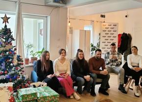 Canotorii lotului olimpic au împărțit daruri de Sărbători copiilor instituționalizați » „Ești fericit, dar îți dau și lacrimile” + „E un loc în care ai vrea să stai”