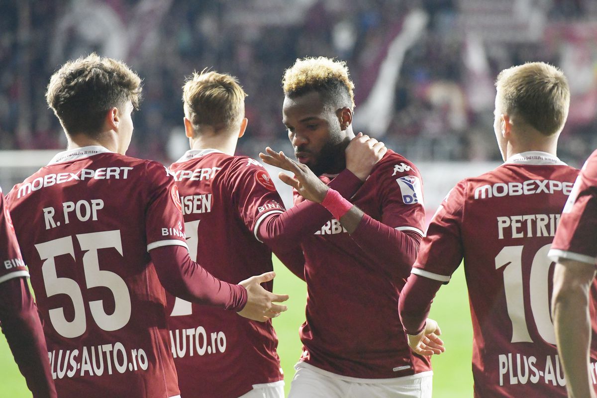 Primii 5 fotbaliști care ar putea face subiectul unor transferuri pe axa Genoa - Rapid » Vârful dorit de Gigi Becali și urmașul lui Memphis Depay