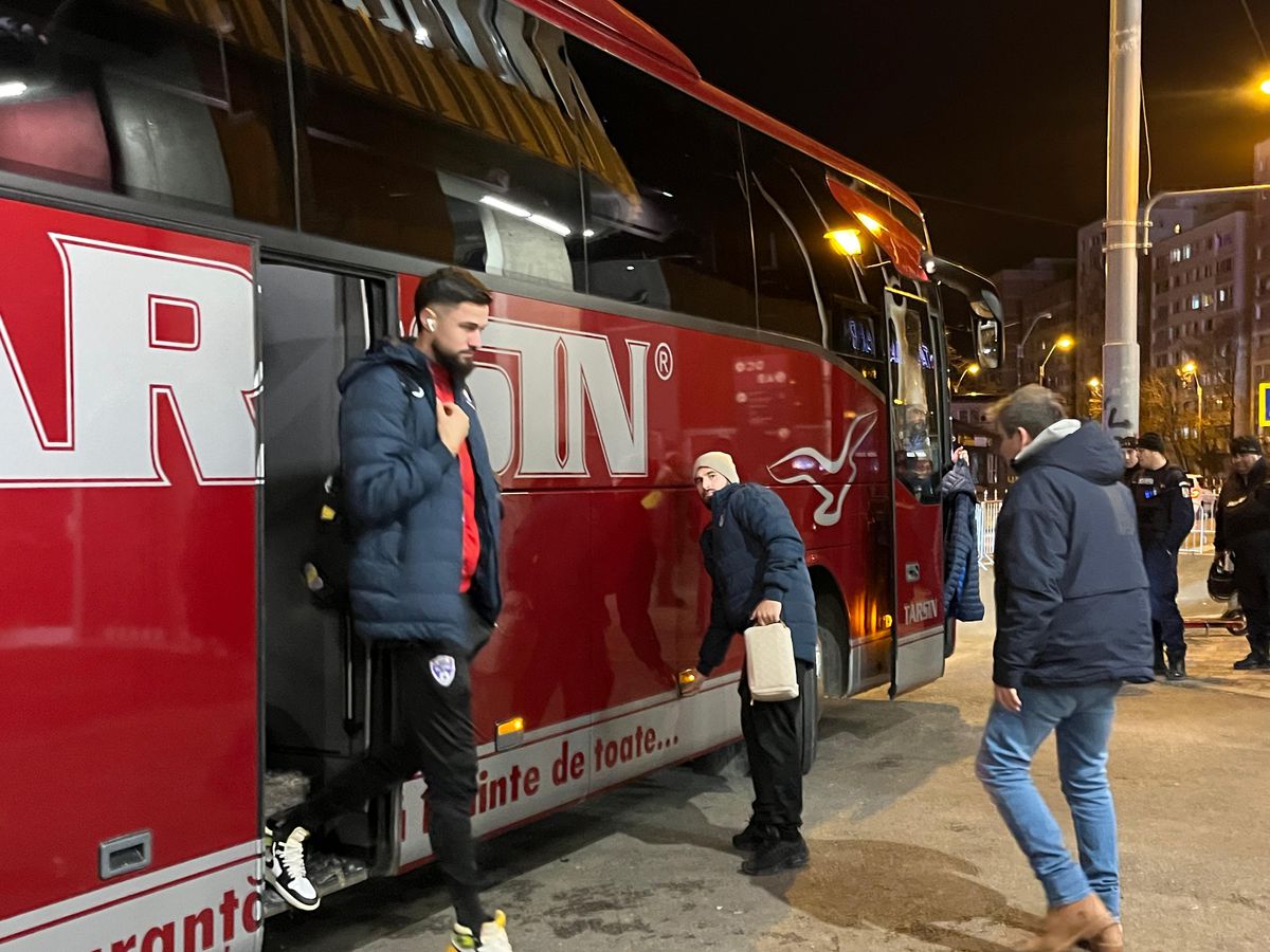 Dublu Aaron! Boupendza urcă Rapidul lângă play-off după o seară de defilare cu Buzăul