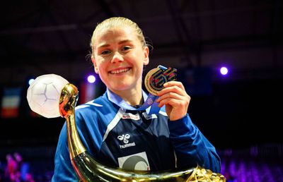 Din ce sunt făcute medaliile de la Campionatul Mondial de handbal feminin: peste 100 de cluburi au contribuit