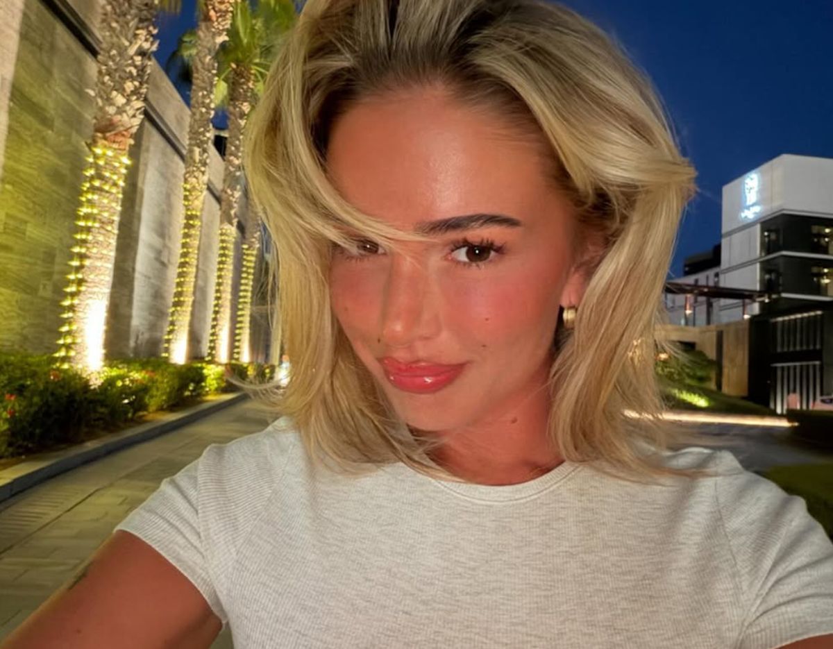 Fotbalistul de națională vrea să părăsească echipa din cauza soției! » Loredana i-a cerut plecarea din oraș