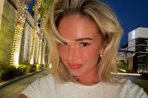 Fotbalistul de națională vrea să părăsească echipa din cauza soției! » Loredana i-a cerut plecarea din oraș