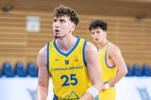 Mihai Măciucă, prestație excelentă în etapa a 12-a a Ligii Naționale/Foto: Facebook (CSM Corona Brașov)