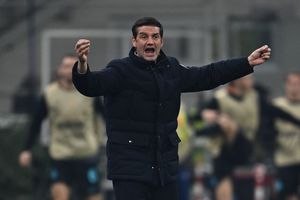 Lovitură teribilă pentru Cristi Chivu: este out până la primăvară » Titularul lui Inter poate pleca în șase luni!