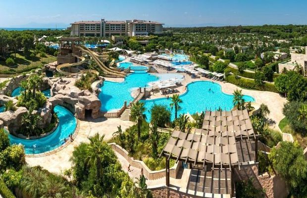 Cantonament de 200.000 de euro » Oltenii vor sta la 5 stele în Belek, adversarii sunt deja stabiliți